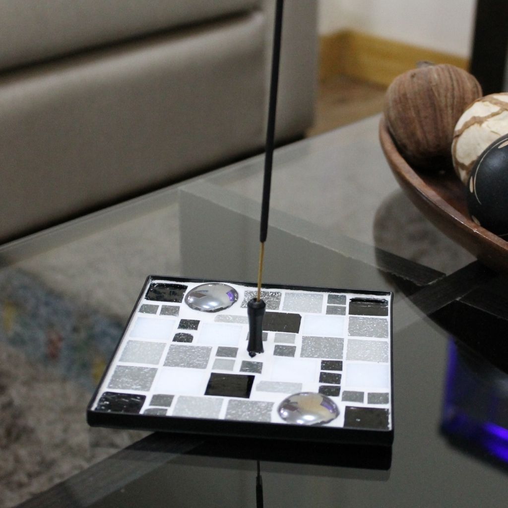 Tonos grises, blanco y negro